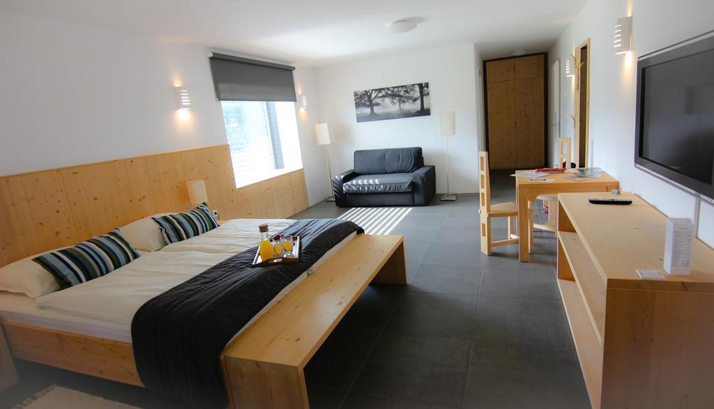 Eco Boutique Hotel Ams Beagle Блед Екстериор снимка